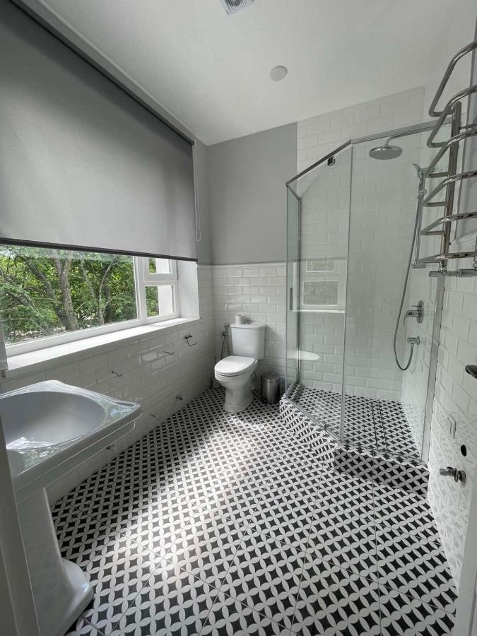 סרגייבקה Boutique Hotel Enjoy מראה חיצוני תמונה