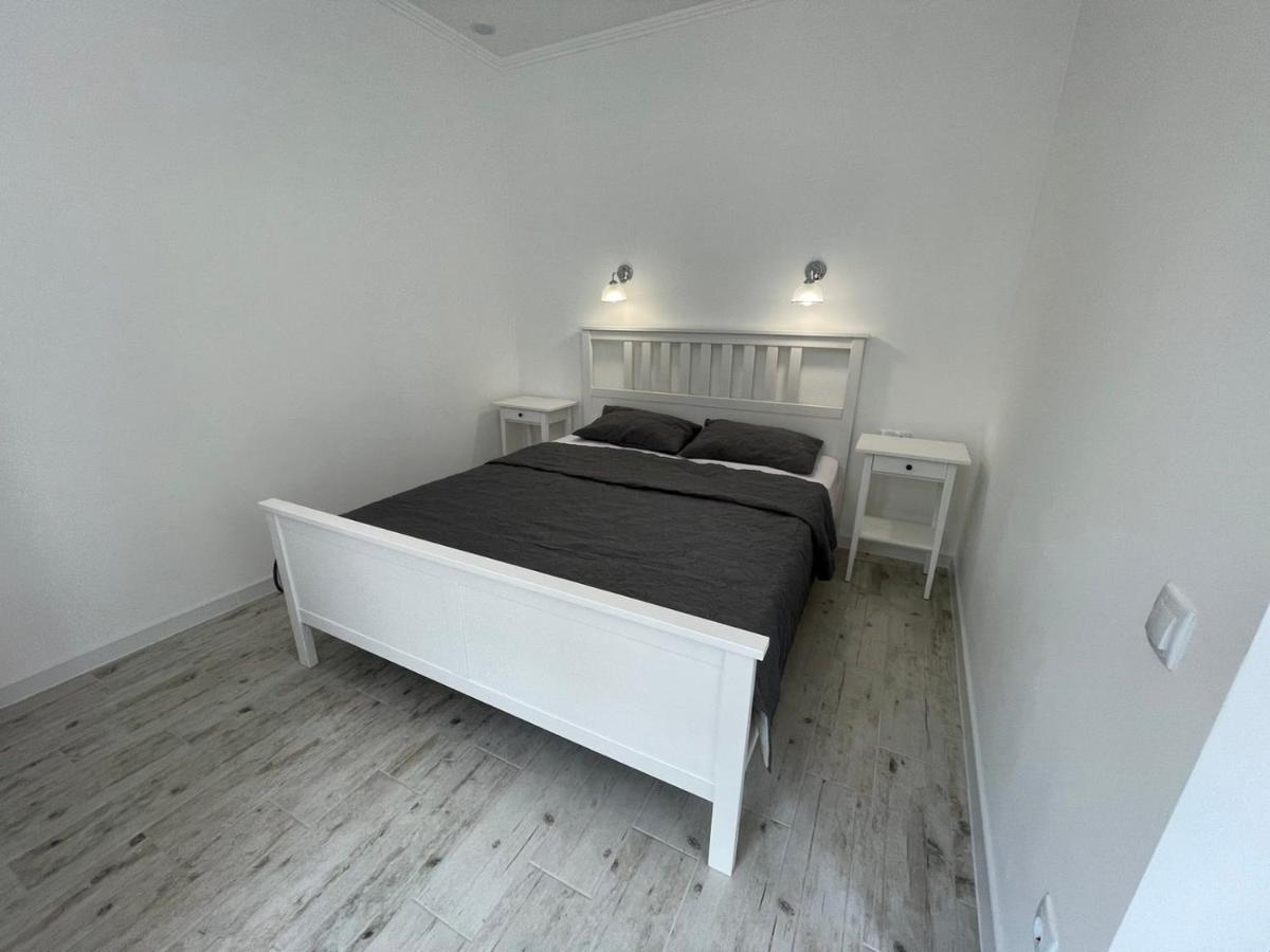 סרגייבקה Boutique Hotel Enjoy מראה חיצוני תמונה
