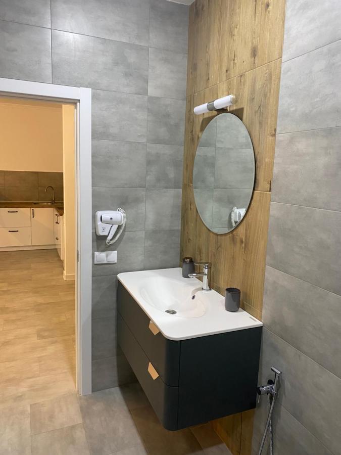 סרגייבקה Boutique Hotel Enjoy מראה חיצוני תמונה