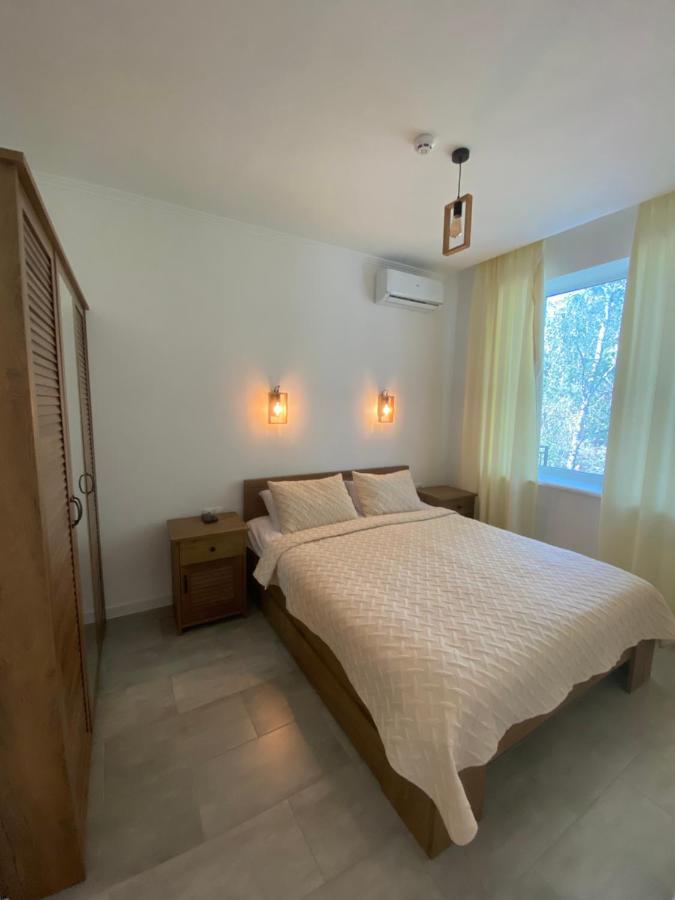 סרגייבקה Boutique Hotel Enjoy מראה חיצוני תמונה