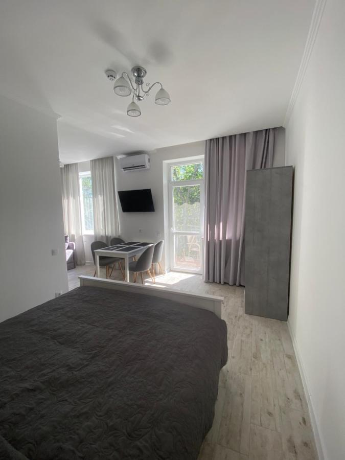 סרגייבקה Boutique Hotel Enjoy מראה חיצוני תמונה