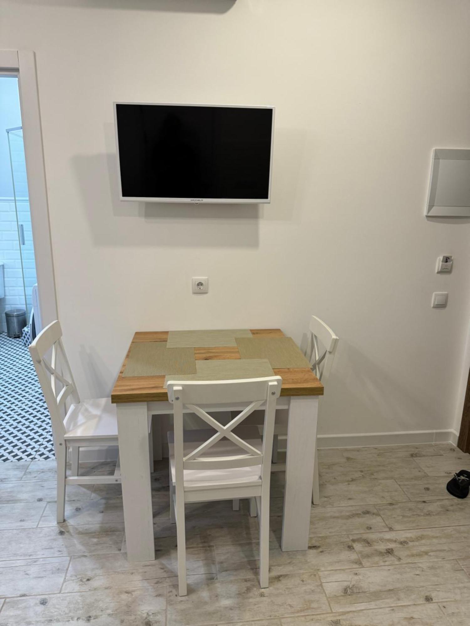 סרגייבקה Boutique Hotel Enjoy מראה חיצוני תמונה